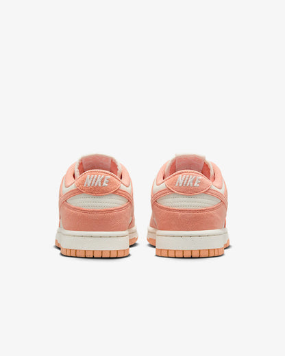 Nike Dunk Low Retro
