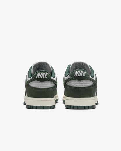 Nike Dunk Low Retro